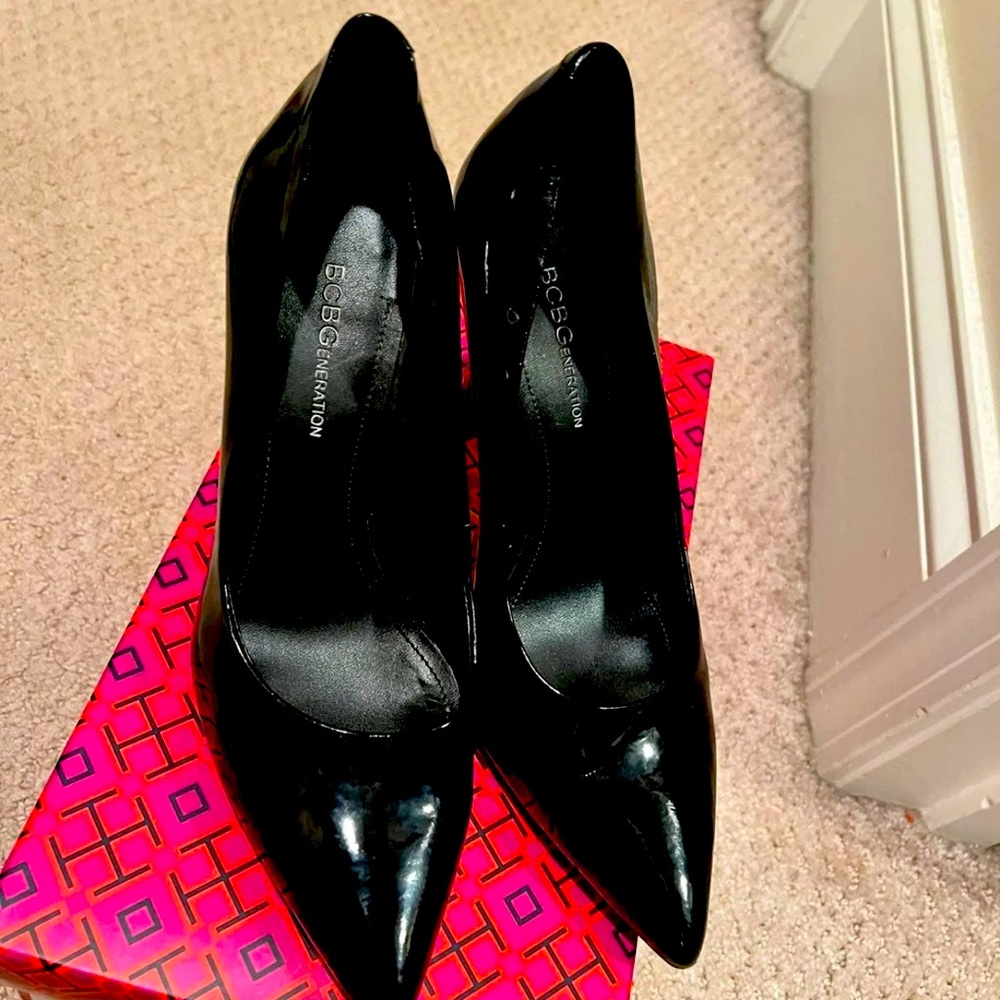 BCBG closed toe patent heel
